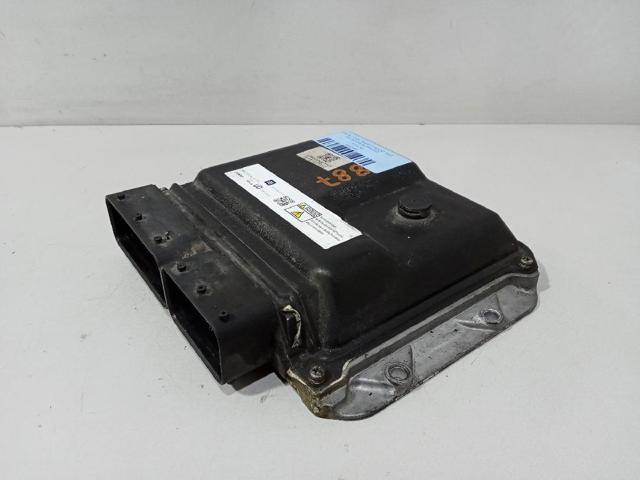 OPEL 55590117 в наличии Кривой Рог