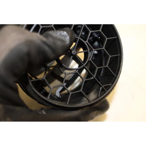 5566042030 TOYOTA Ободок (окантовка) фары противотуманной левой купить в Полтава