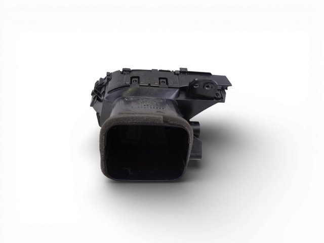 55660F4010 TOYOTA Решетка вентиляции салона на "торпедо" правая купить в Львов