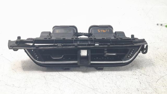 55670F4010 TOYOTA Решетка вентиляции салона на "торпедо" купить в Чернигов