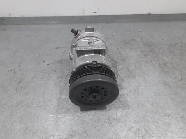 Compressor de aparelho de ar condicionado 55701200 OPEL