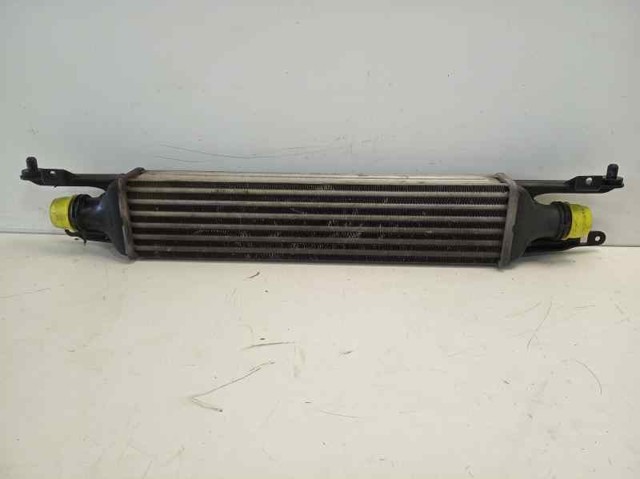 Radiador de intercooler 55702004 OPEL