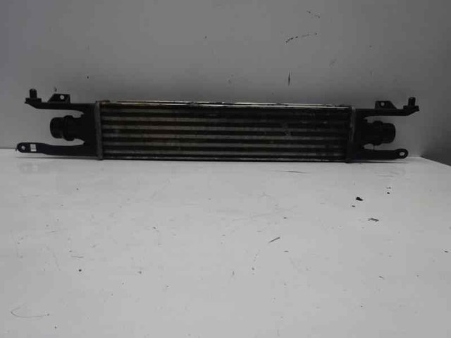 Radiador de intercooler 55702004 OPEL