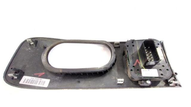 56054002AA CHRYSLER Кнопочный блок управления стеклоподъемником передний левый купить в Каменское