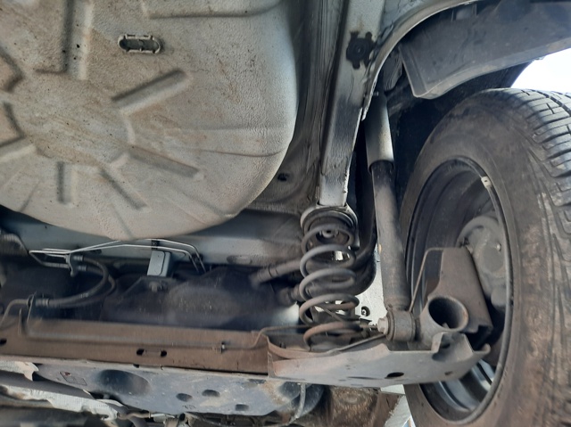 Amortecedor traseiro esquerdo para Dacia Dokker Logan MCV II Stepway / 03.17 - 12.20 H4BB4 562103901R