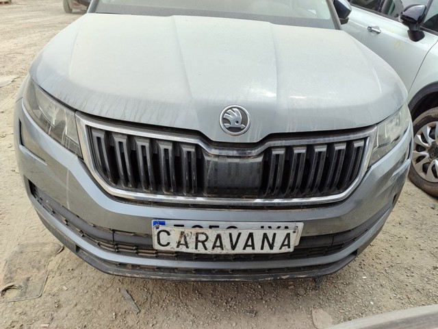 Pára-choque dianteiro 565807221 VAG