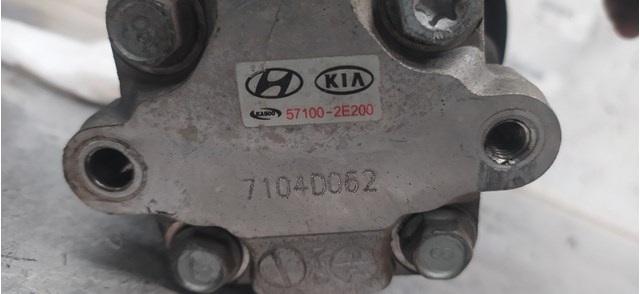 Bomba de direção para Hyundai Tucson (JM) (2004-2010) 571002E200