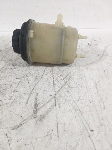 Tanque de bomba da Direção hidrâulica assistida KIA Rio