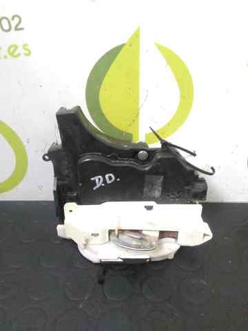 Fecho da porta dianteira direita 5715A186 Mitsubishi