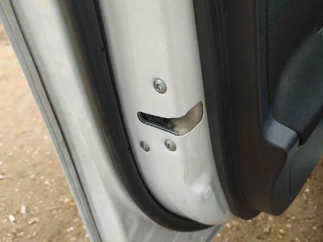 Fecho da porta dianteira esquerda 5715A421 Mitsubishi