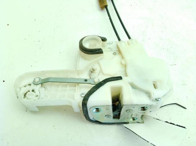 Fecho da porta dianteira esquerda 5715A739 MITSUBISHI