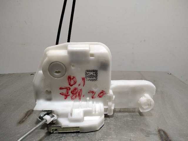 Fecho da porta dianteira esquerda 5715A739 MITSUBISHI