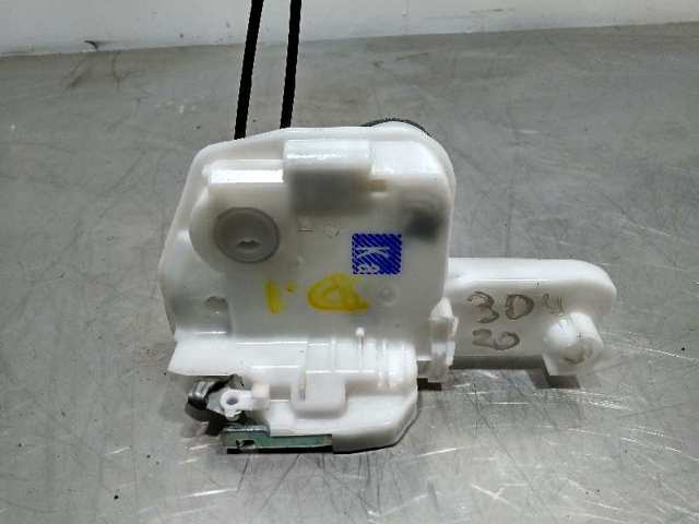 Fecho da porta dianteira esquerda 5715A739 MITSUBISHI