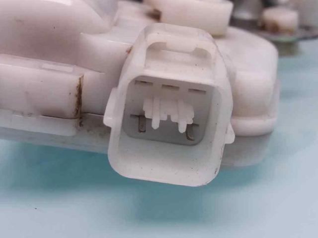 5745A127 MITSUBISHI Замок двери задней левой купить в Запорожье