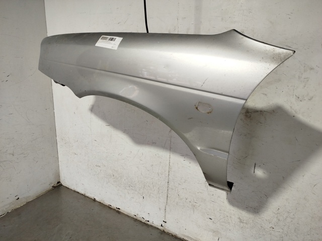 Pára-lama dianteiro esquerdo Suzuki Baleno EG