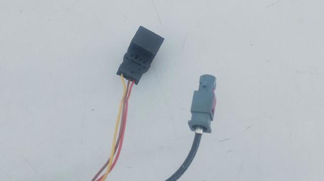 VAG 57A827566 Кнопка привода замка багажника в наличии Житомир