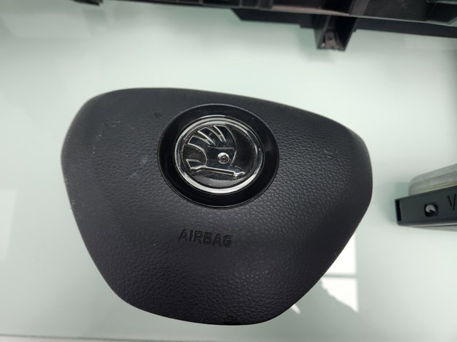 57A880201A VAG Подушка безопасности водителя купить в Хмельницкий