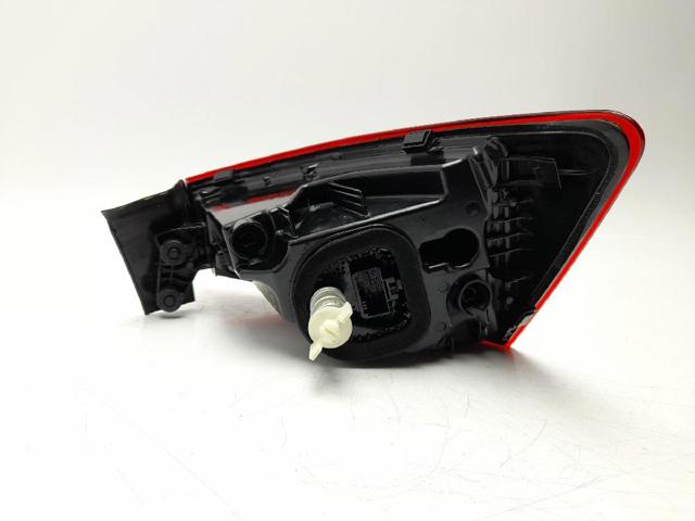 VAG 57A945207C Фонарь задний левый внешний в наличии Тернополь