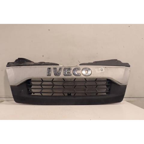 IVECO 5801342732 Решетка радиатора в наличии Николаев