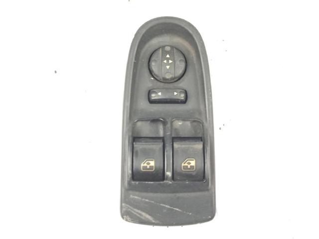 IVECO 5801484207 Кнопочный блок управления стеклоподъемником передний левый в наличии Каменское