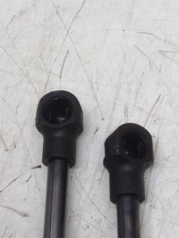 Amortecedor de tampa de porta-malas (de 3ª/5ª porta traseira) Mitsubishi Space Star A0