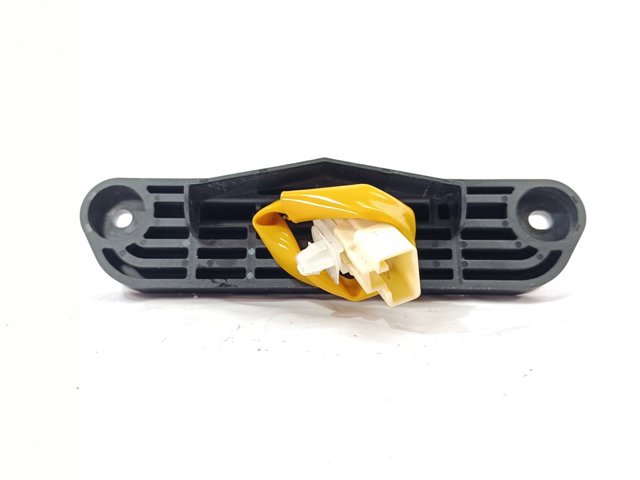 5810A054 Кнопка привода замка багажника купить Николаев