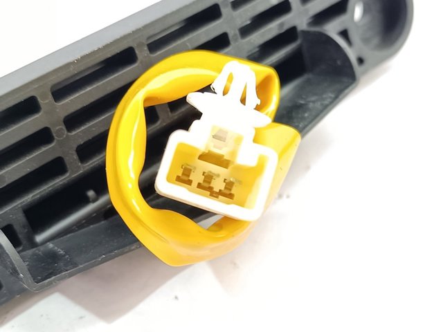 5810A054 MITSUBISHI Кнопка привода замка крышки багажника (двери 3/5-й (ляды) купить в Кривой Рог