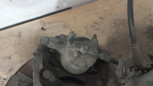 581803ZA00 HYUNDAI Суппорт тормозной передний левый купить в Павлоград