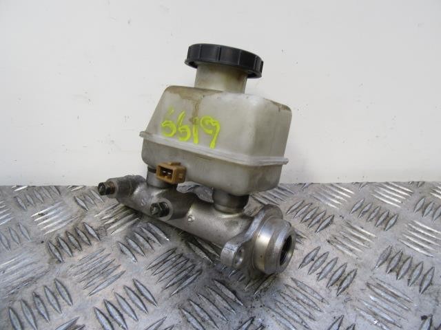 Cilindro mestre do freio 5851022010 HYUNDAI