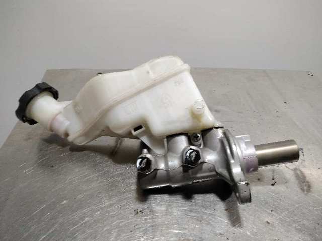 Cilindro mestre do freio KIA Carens 3