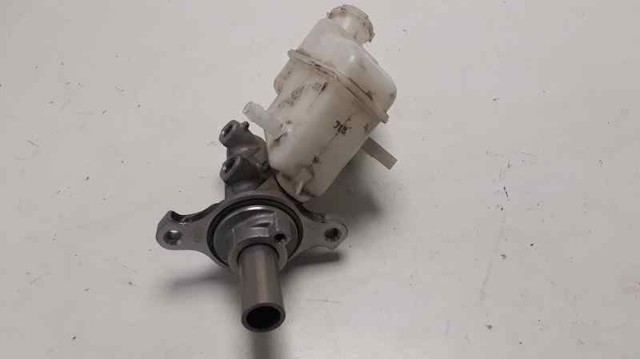 Cilindro mestre do freio KIA Carens 3