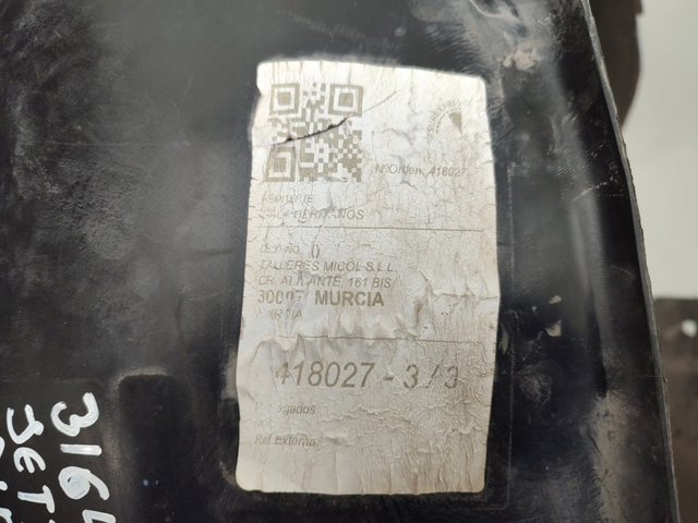 Guarda-barras direito do pára-lama dianteiro Volkswagen Jetta 6 162, 163, AV3, AV2, AY2, AY3