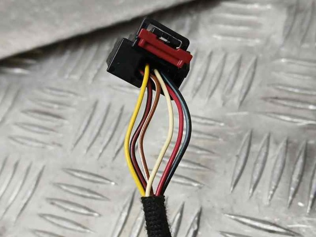 5C7857507Q Левое боковое зеркало купить Львов