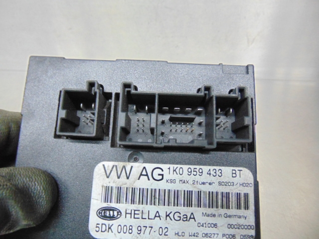 5DK00897702 VAG купить в Кривой Рог