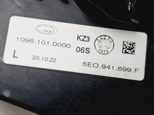 VAG 5E0941699F Габарит (указатель поворота) в бампере, левый в наличии Черкассы