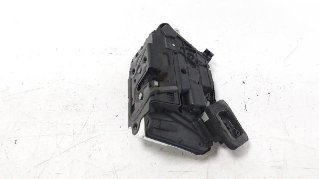 Fecho da porta dianteira esquerda 5E1837015A VAG