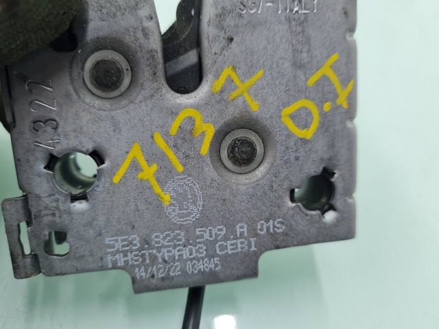 VAG 5E3823509A Замок капота в наличии Запорожье