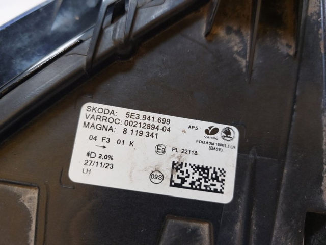 VAG 5E3941699 Фара противотуманная левая в наличии Ровно