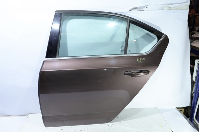 VAG 5E5833055B Дверь задняя левая в наличии Полтава
