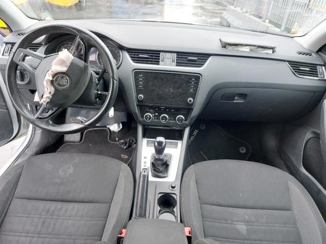 VAG 5E9827550C Амортизатор крышки багажника (двери 3/5-й задней) в наличии Ужгород