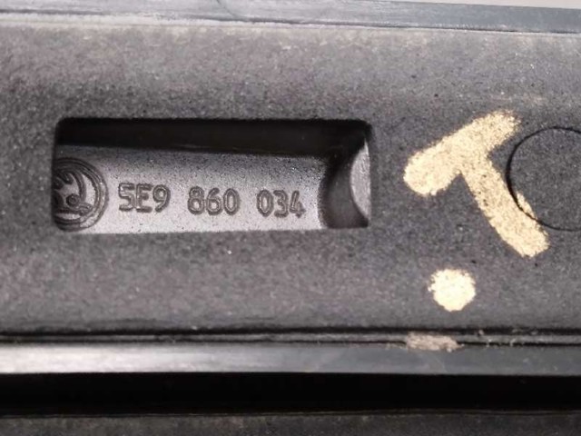 VAG 5E9860033 в наличии Львов