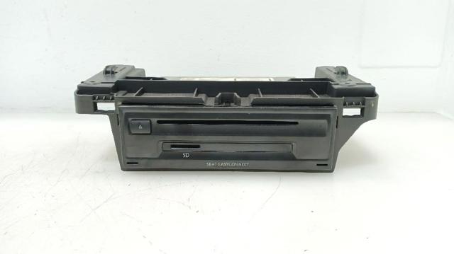 VAG 5F0035824C в наличии Николаев
