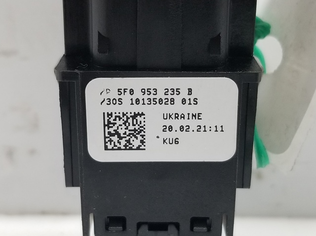 VAG 5F0953235B в наличии Одесса