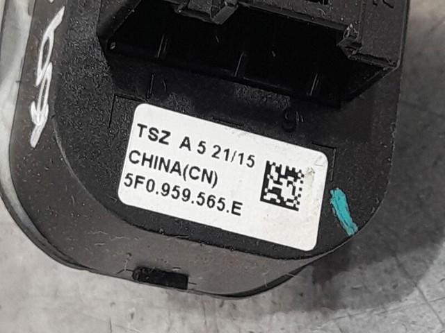 VAG 5F0959565E Блок управления зеркалами заднего вида, на двери в наличии Украина