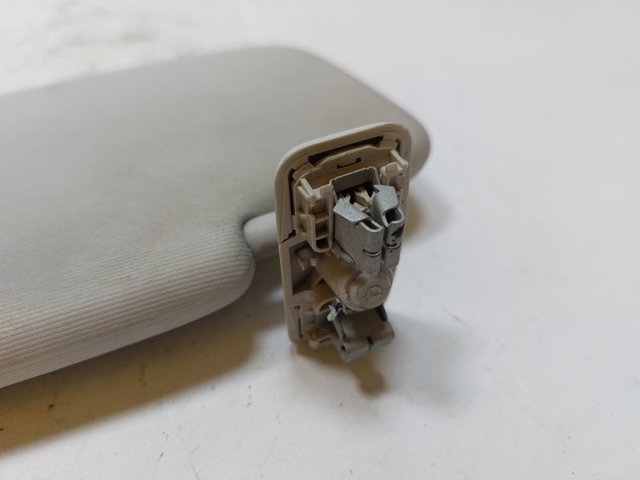 5G0857551AJ3FD VAG Солнцезащитный козырек купить в Ирпень