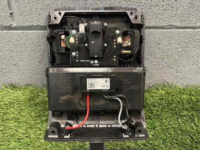 VAG 5G0868837A в наличии Кривой Рог