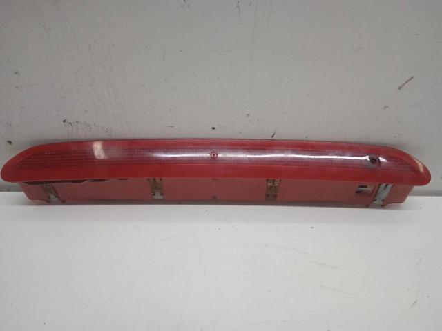 Sinal de parada traseiro adicional Volkswagen Golf 521