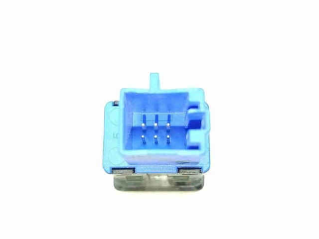 VAG 5G0953509A Кнопка аварийки в наличии Черновцы