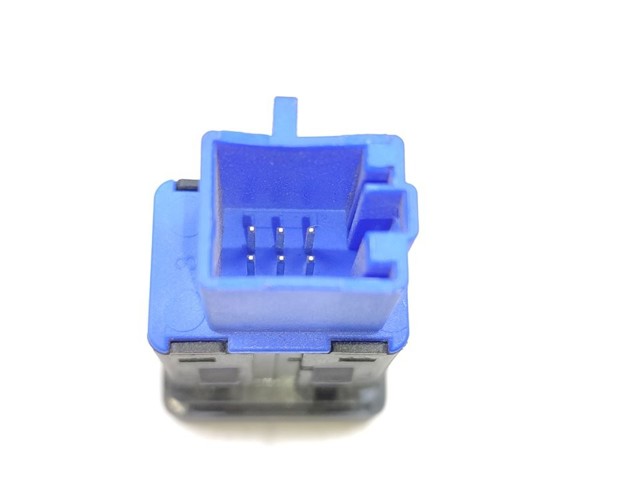 5G0953509A VAG Кнопка включения аварийного сигнала купить в Харьков