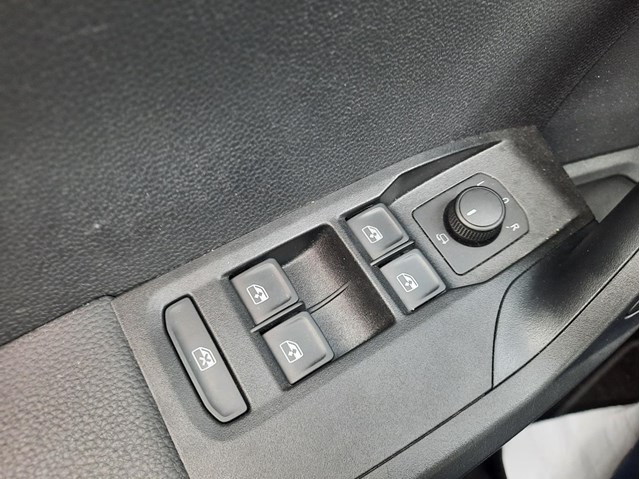 Unidade de botões dianteira esquerda de controlo de elevador de vidro 5G0959857FWHS VAG/Audi